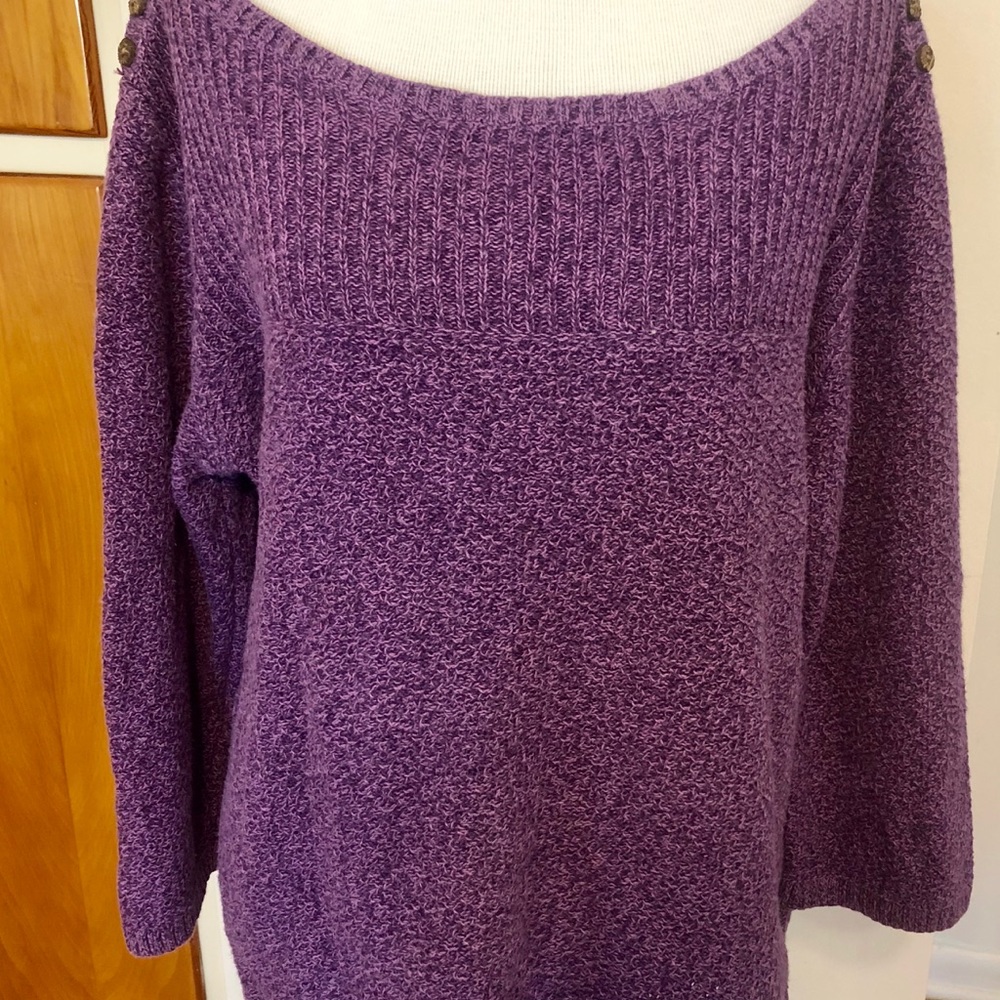 Sweater - Picture 2 of 3